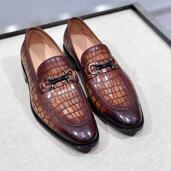 2020 Ferragamo Brown Classic Crocodile Pattern Business Flats Shoes Mens Designer Formal Dress Leather Shoes Men's Loafers Party Shoes